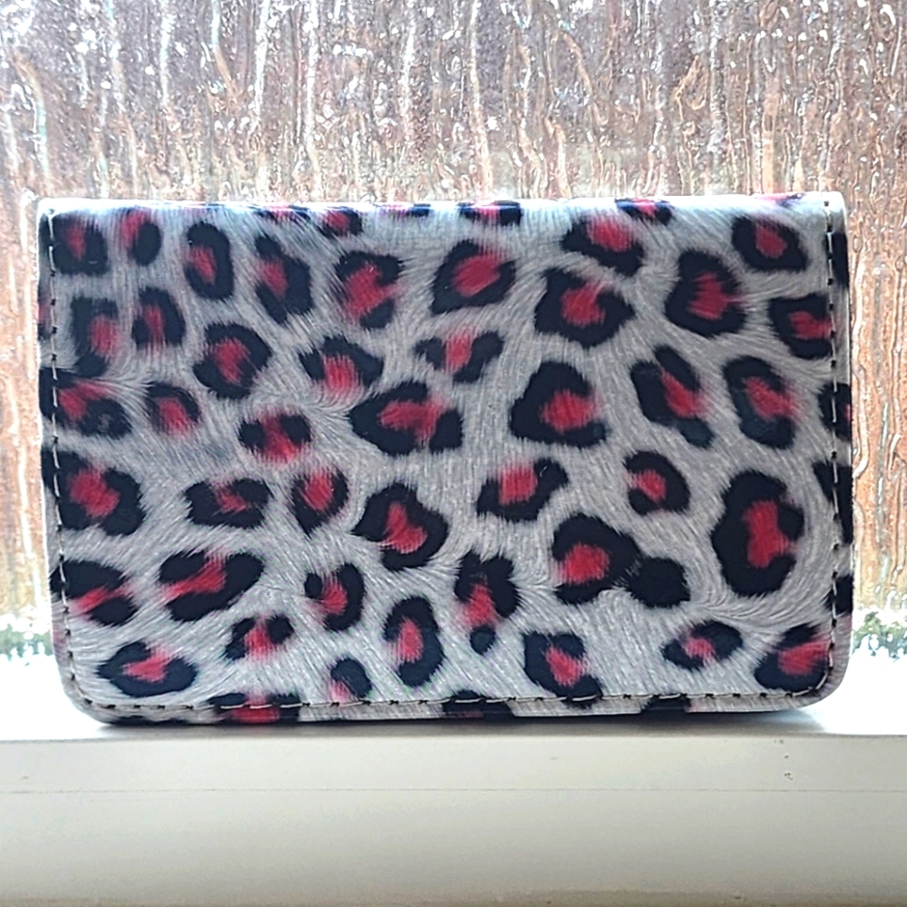 Business card holder. Animal print. - Picture 1 of 5